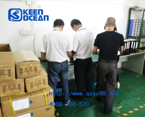 僑洋實業(yè)與客戶進(jìn)行技術(shù)溝通