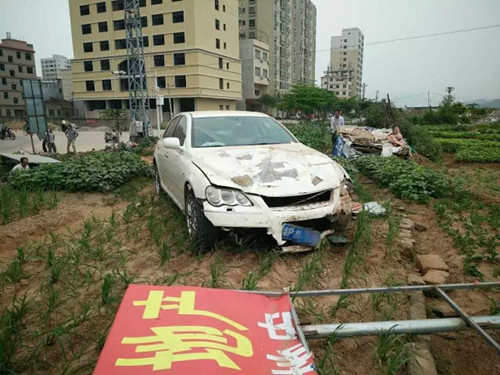 僑洋實業(yè)環(huán)形變壓器廠家提醒大家安全駕駛，珍惜生命！