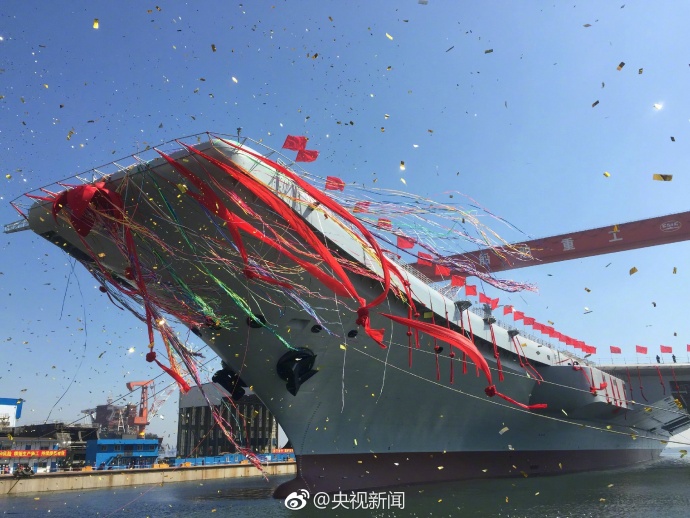 舉國同慶，首艘國產航空母艦今日正式下水啦！